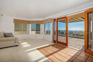 5111 Windsor Dr, Pacific Beach, CA 92109 - Photo 2