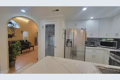  2317 Sherwood Dr, Lemon Grove, CA 91945 - Photo 8