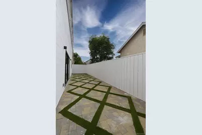  2465 Garfield Street, Carlsbad, CA 92008 - Photo 36