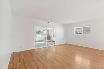  11518 205th St, Lakewood, CA 90715 - Photo 4