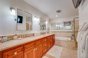 8121 Camino del Sol, San Diego, CA 92037 - Photo 14