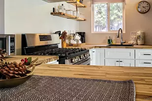 777 Iris Dr, Big Bear Lake, CA 92315 - Photo 8