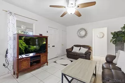  5549 Dream St, San Diego, CA 92114 - Photo 4