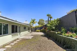 2939 Governor Dr, San Diego, CA 92122 - Photo 22