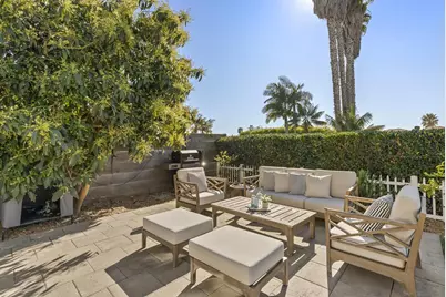  7319 Cuvier St, La Jolla, CA 92037 - Photo 18