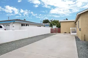 931-935 13'th St, Imperial Beach, CA 91932 - Photo 2