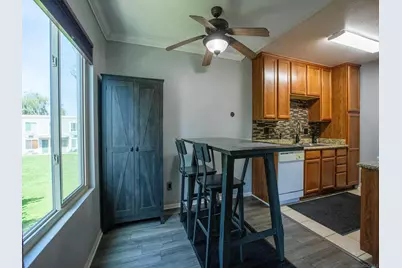  1240 N Broadway Unit 30, Escondido, CA 92026 - Photo 4