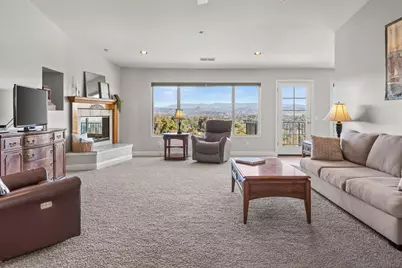  1033 Via Contenta, Escondido, CA 92029 - Photo 4