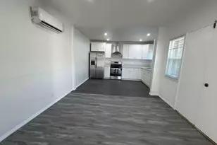 325 W 83rd St, Los Angeles, CA 90003 - Photo 8