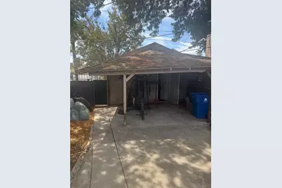  800 W 99th Street, Los Angeles, CA 90044 - Photo 20