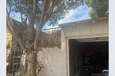  800 W 99th Street, Los Angeles, CA 90044 - Photo 24