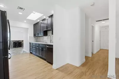  4231 Thomas St, Oceanside, CA 92056 - Photo 4