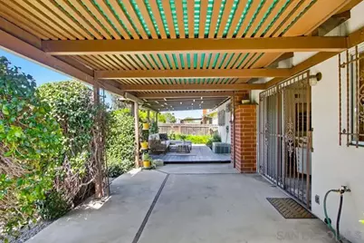  884 S Sunshine Ave, El Cajon, CA 92020 - Photo 16