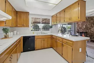 884 S Sunshine Ave, El Cajon, CA 92020 - Photo 8