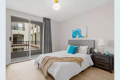  9263 Regents Rd #B302, La Jolla, CA 92037 - Photo 8