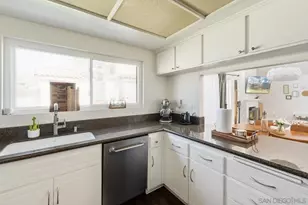 895 Connors Ct, Claremont, CA 91711 - Photo 8