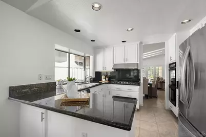  4045 Caminito Cassis, San Diego, CA 92122 - Photo 10