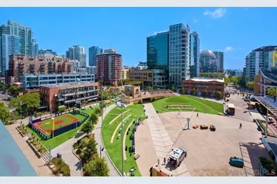  325 7th Avenue #2104, San Diego, CA 92101 - Photo 52