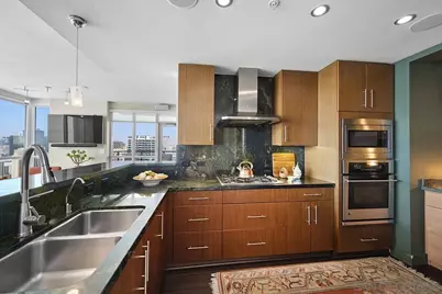  325 7th Avenue #2104, San Diego, CA 92101 - Photo 24