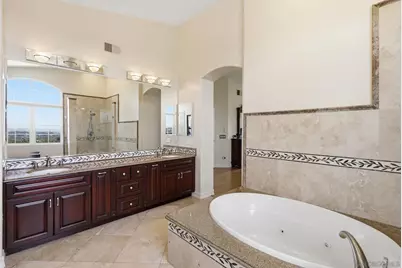  454 Acero Pl, Chula Vista, CA 91910 - Photo 12