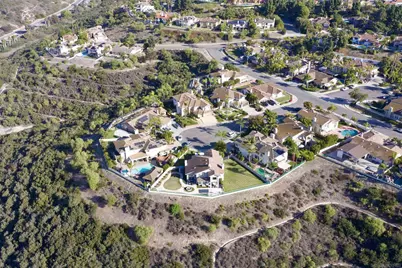  454 Acero Pl, Chula Vista, CA 91910 - Photo 40