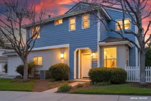 1319 Statice Ct, Carlsbad, CA 92011 - Photo 2