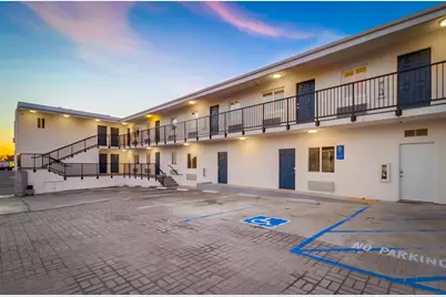  1315 Morena Blvd, San Diego, CA 92110 - Photo 2
