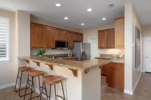 10527 Hollingsworth, San Diego, CA 92127 - Photo 6