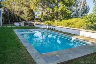 8433 Prestwick Dr, La Jolla, CA 92037 - Photo 34