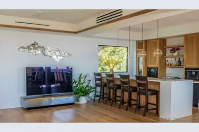  8433 Prestwick Dr, La Jolla, CA 92037 - Photo 32