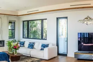 8433 Prestwick Dr, La Jolla, CA 92037 - Photo 12