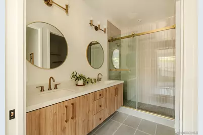  3851 N Riley Ln, Los Angeles, CA 90065 - Photo 12