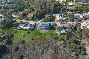 7901 Avenida Kirjah, La Jolla, CA 92037 - Photo 46