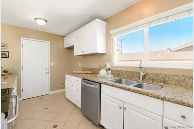  939 Nolan Way, Chula Vista, CA 91911 - Photo 10