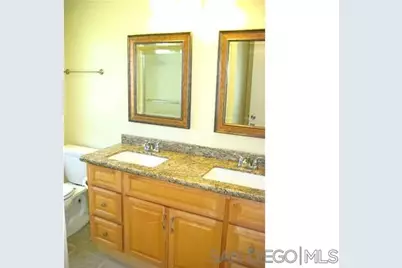  10317 Santana Ranch Dr, Santee, CA 92071 - Photo 12