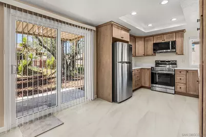  1320 La Mirada Ave, Escondido, CA 92026 - Photo 10