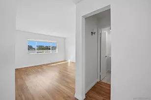 4875 Cole St, San Diego, CA 92117 - Photo 8