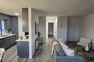 3207 Midway Dr, San Diego, CA 92110 - Photo 8