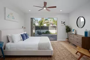 851-53 Sapphire, San Diego, CA 92109 - Photo 4