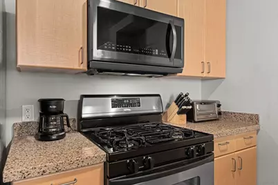  445 Island Avenue #404, San Diego, CA 92101 - Photo 8