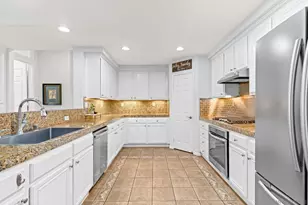 2534 Navarra, Carlsbad, CA 92009 - Photo 8