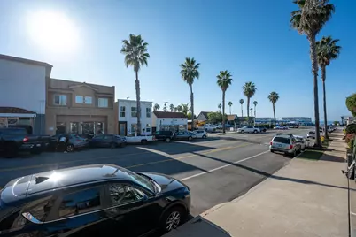  4741 Point Loma Ave, San Diego, CA 92107 - Photo 8