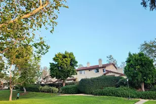 4050 Porte de Palmas, San Diego, CA 92122 - Photo 2