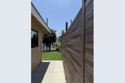  519 Camelot Dr, Oceanside, CA 92054 - Photo 2