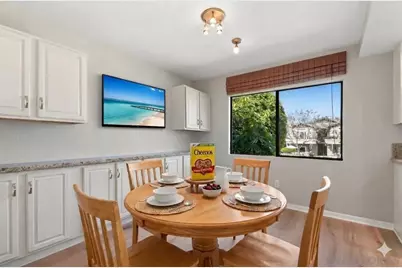  835 E Ave #B, Coronado, CA 92118 - Photo 14