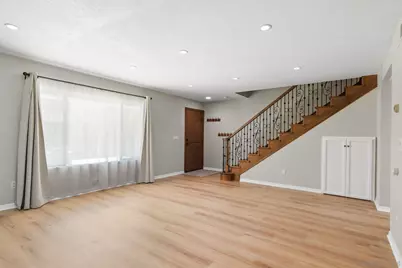  835 E Ave #B, Coronado, CA 92118 - Photo 8