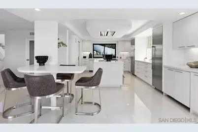  7215 El Fuerte St, Carlsbad, CA 92009 - Photo 18