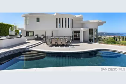  7215 El Fuerte St, Carlsbad, CA 92009 - Photo 2