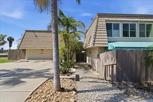 4404 Bond St, San Diego, CA 92109 - Photo 2