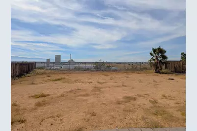  13254 High Mesa, Victorville, CA 92395 - Photo 10